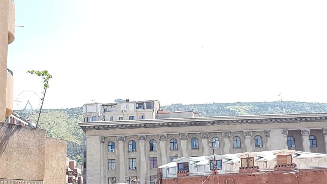 Atlas Hotel Тбилиси Экстерьер фото