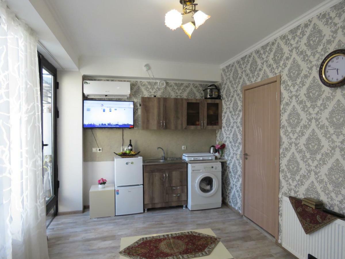 Atlas Hotel Тбилиси Экстерьер фото